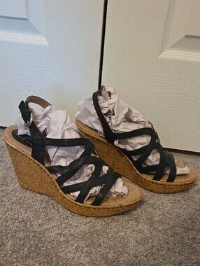 b.o.c. Black Leather Strappy Cork Wedge Sandals Sz 10